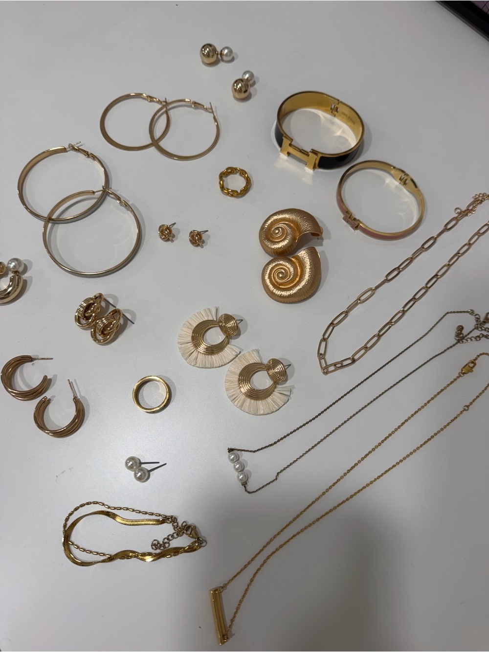 Jewelry Bundle Necklaces Bracelet Rings Earrings - Picture 2 of 6
